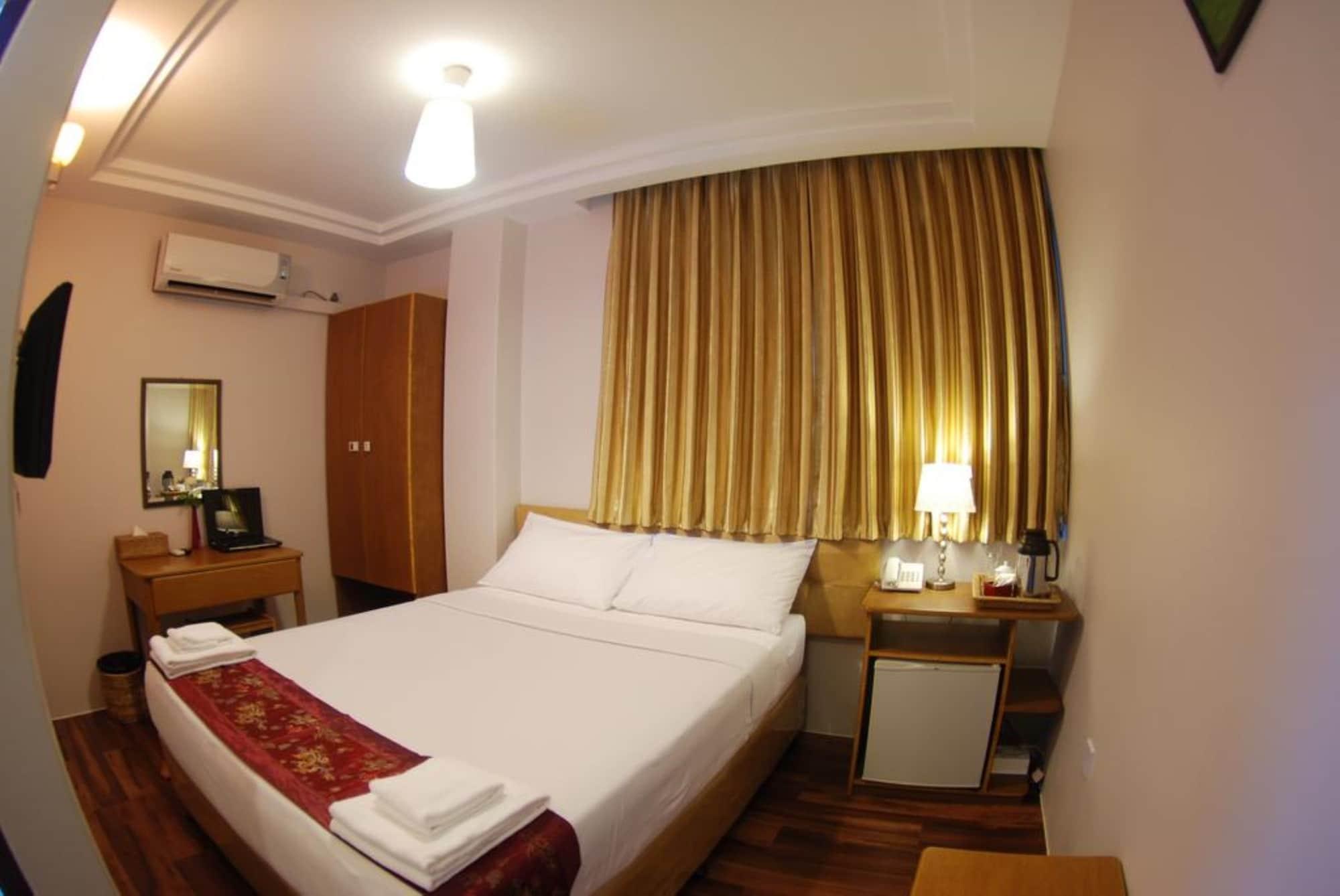 Holiday Hotel Rangum Exterior foto